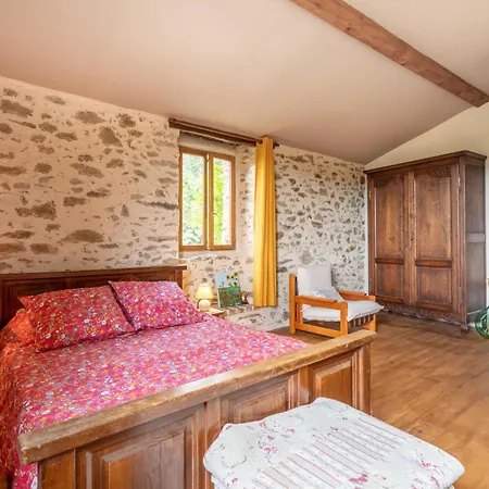 Holiday home Mas Vizern Avec Bain Nordique